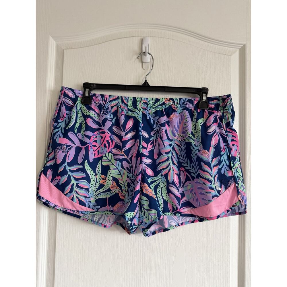 Lilly Pulitzer Luxletic Ocean Trail Short Oyster Bay Navy You’ve Been Spotted XL